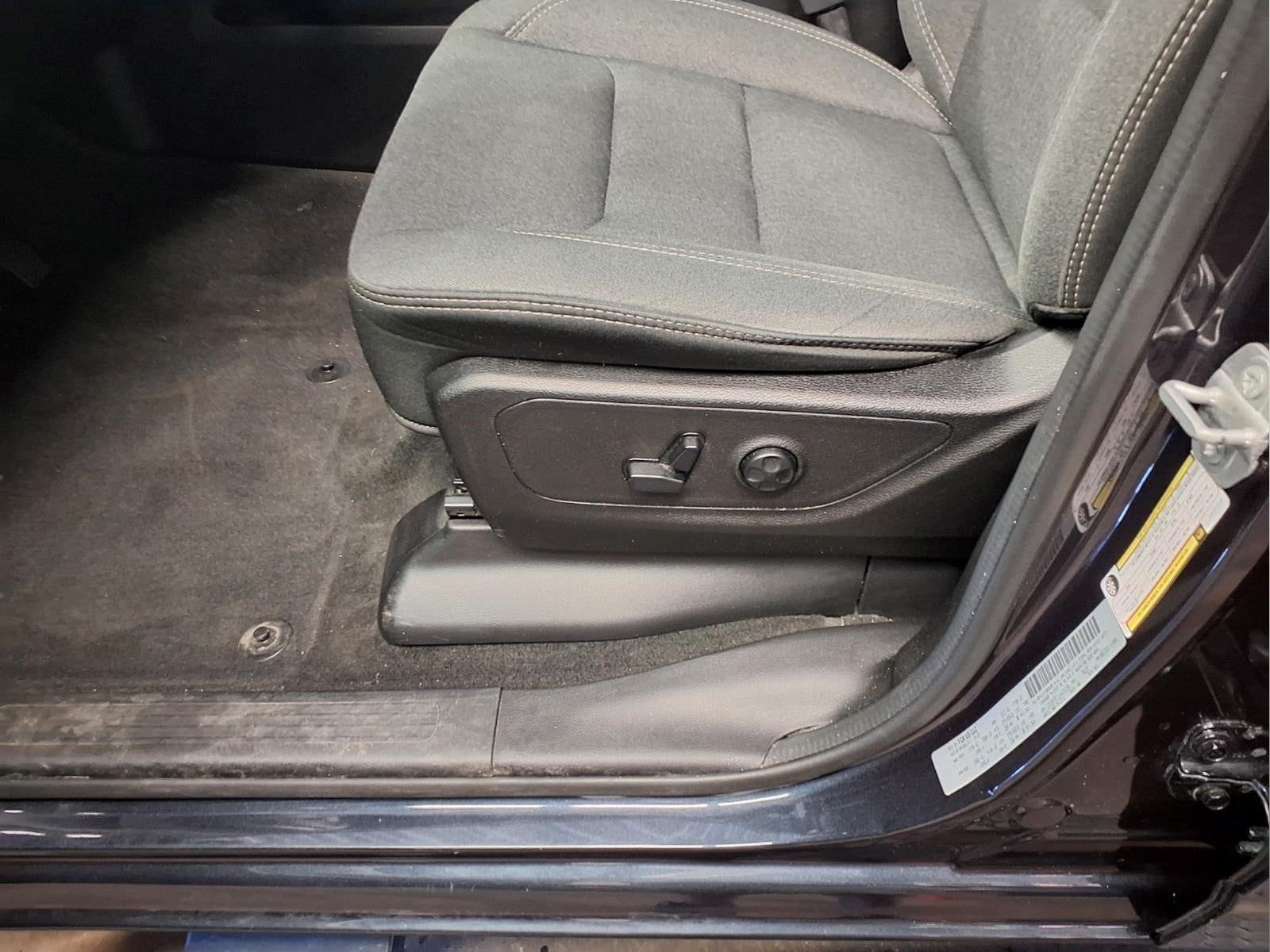 2020 RAM 1500 Big Horn Quad Cab 4x4 6'4" Box