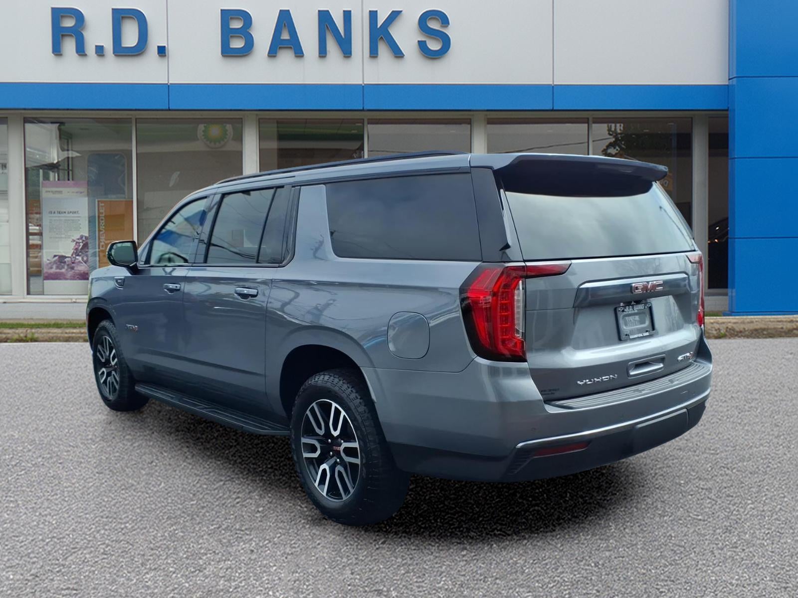 2022 GMC Yukon XL AT4