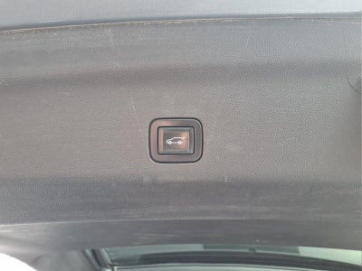 2022 GMC Yukon XL AT4