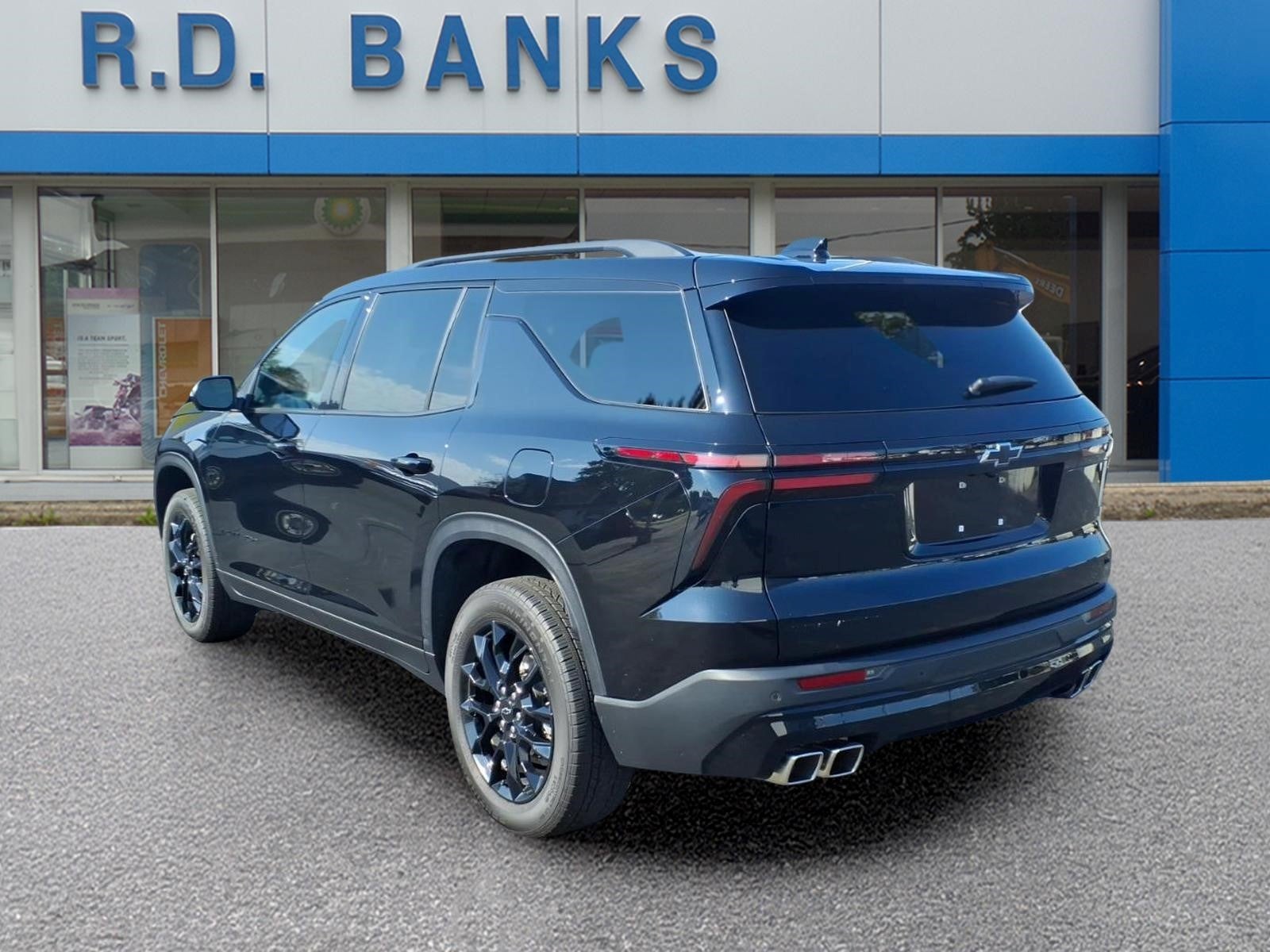 2024 Chevrolet Traverse LT