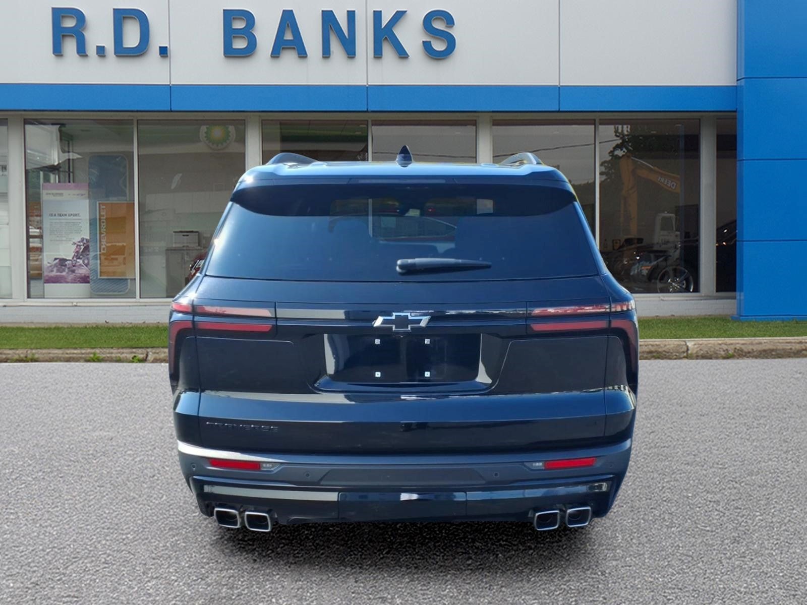 2024 Chevrolet Traverse LT