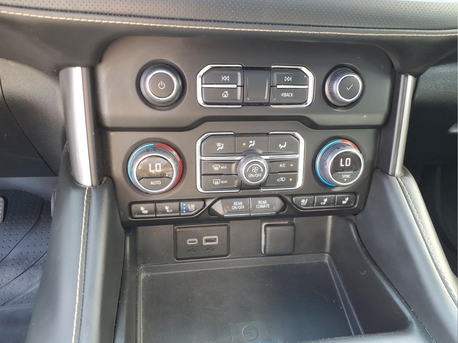 2024 Chevrolet Suburban Premier
