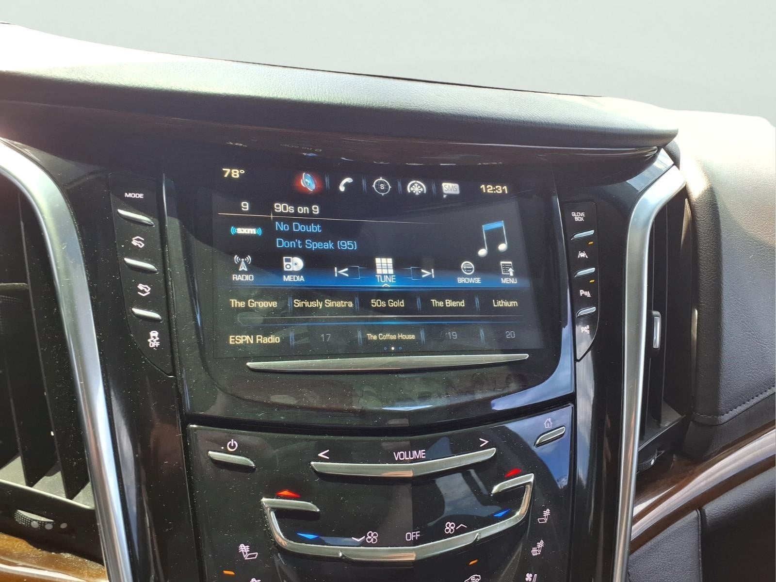 2019 Cadillac Escalade Luxury