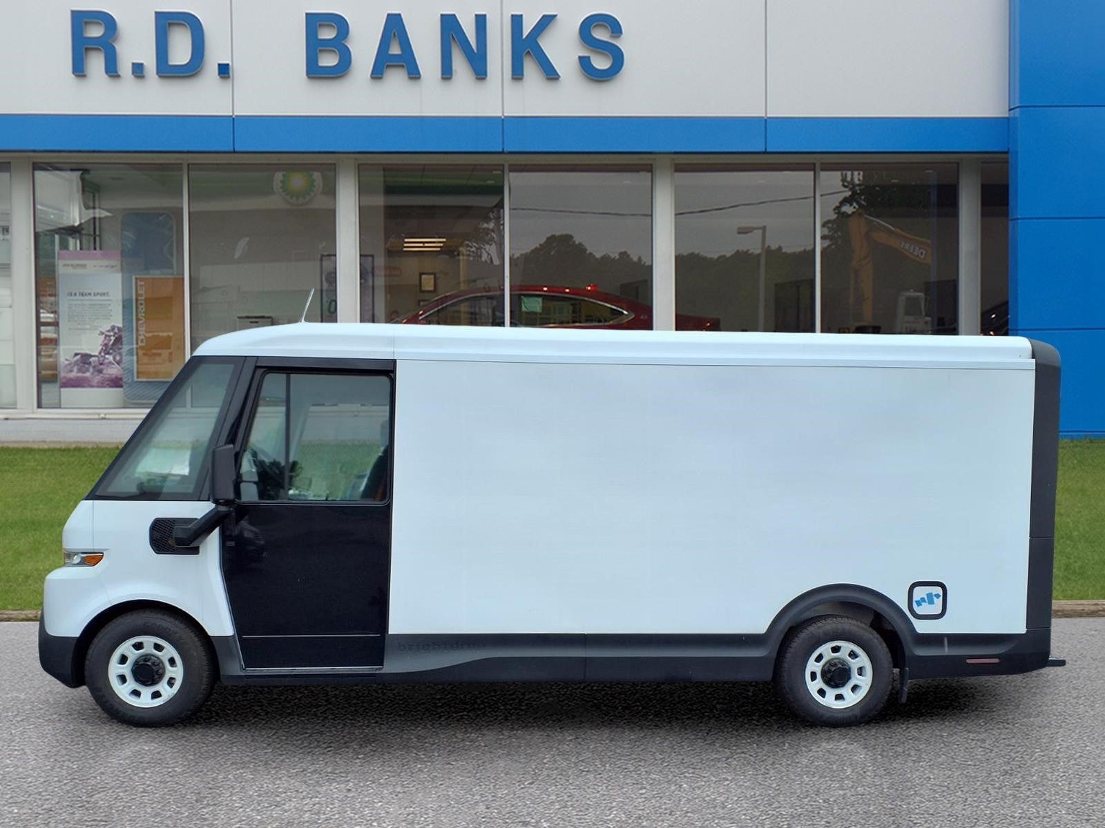 Used 2024 Chevrolet BrightDrop Zevo 600 with VIN 2G5ZJ3TY3R9103947 for sale in Warren, OH