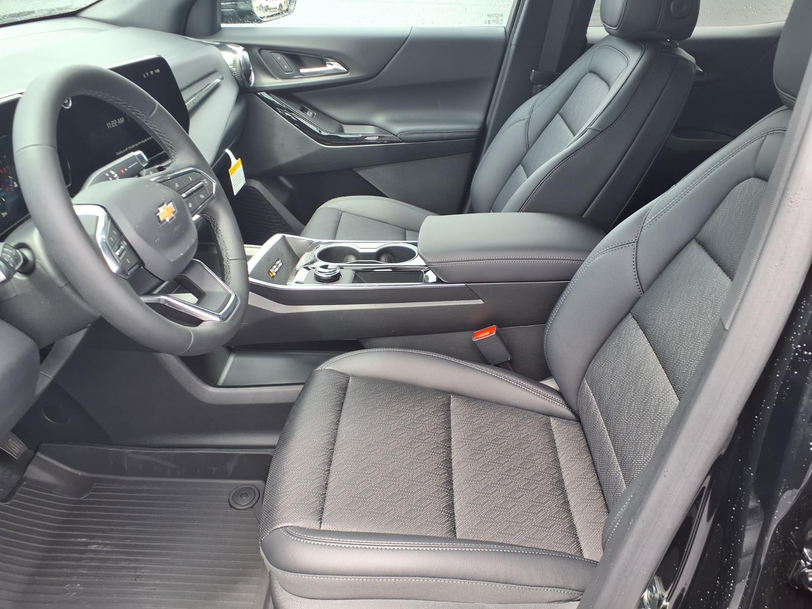 2027 Chevrolet Equinox LT - Photo 9